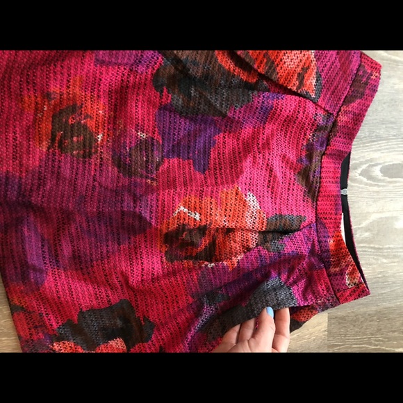 Trina Turk Pleated mini skirt - Picture 4 of 8